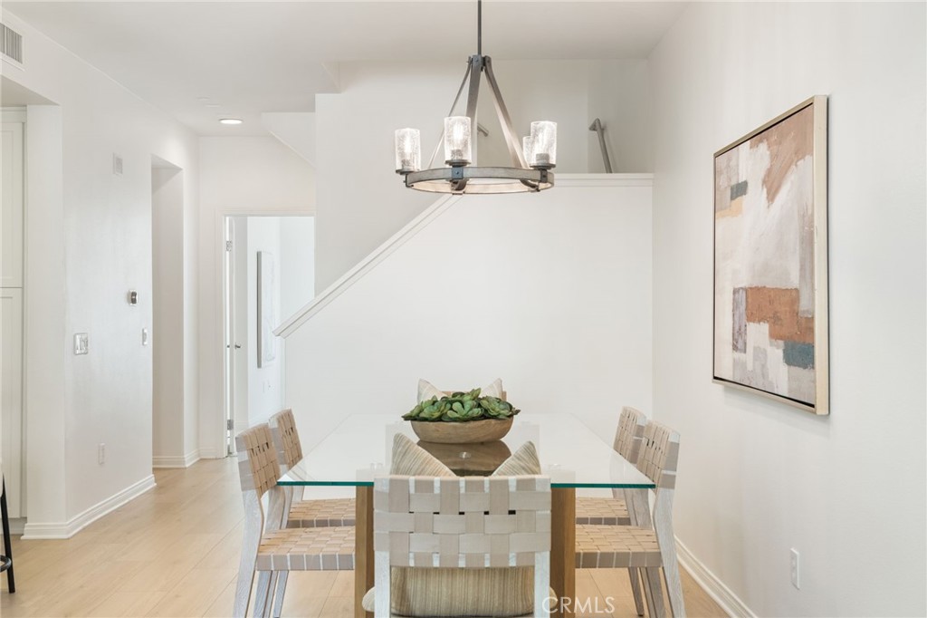 615 Rockefeller