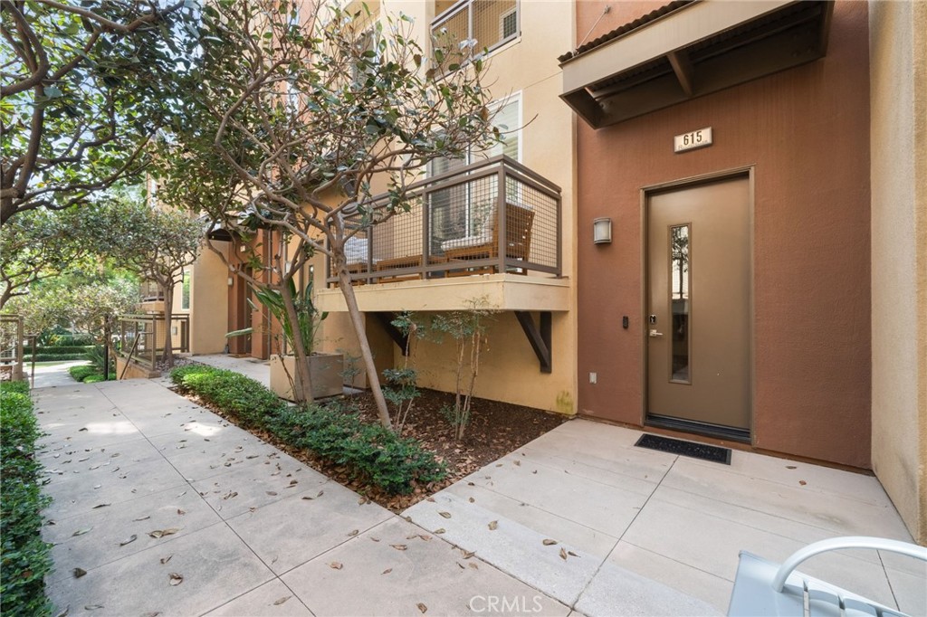 615 Rockefeller