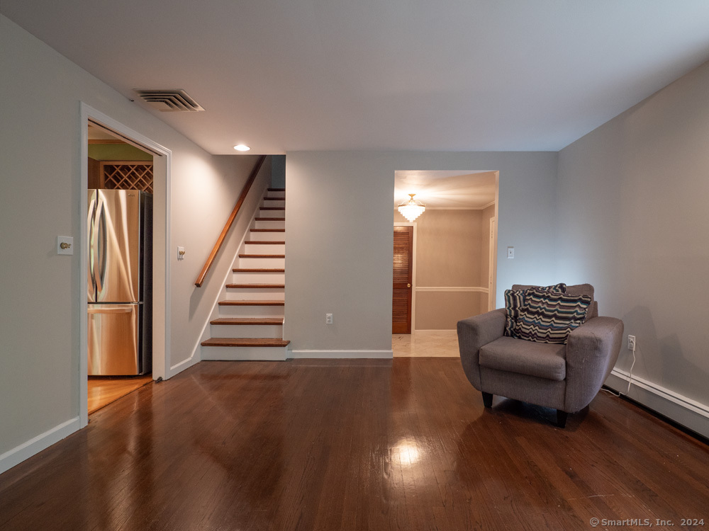205 Northford Road