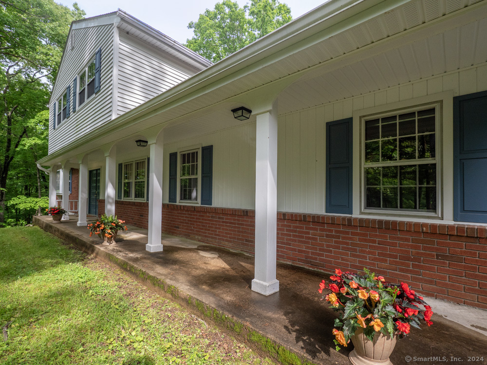 205 Northford Road