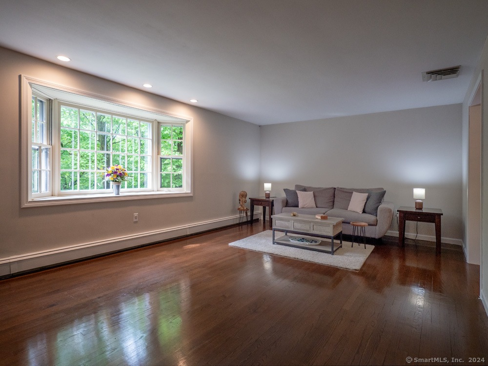 205 Northford Road