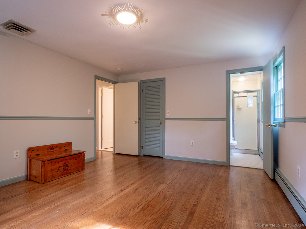 205 Northford Road