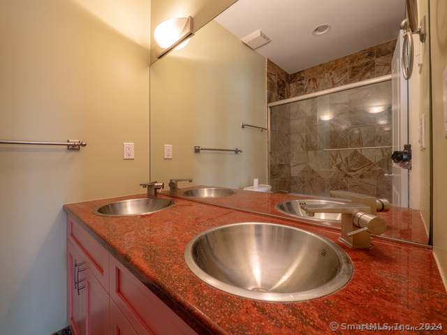 776 Quinnipiac Avenue 2