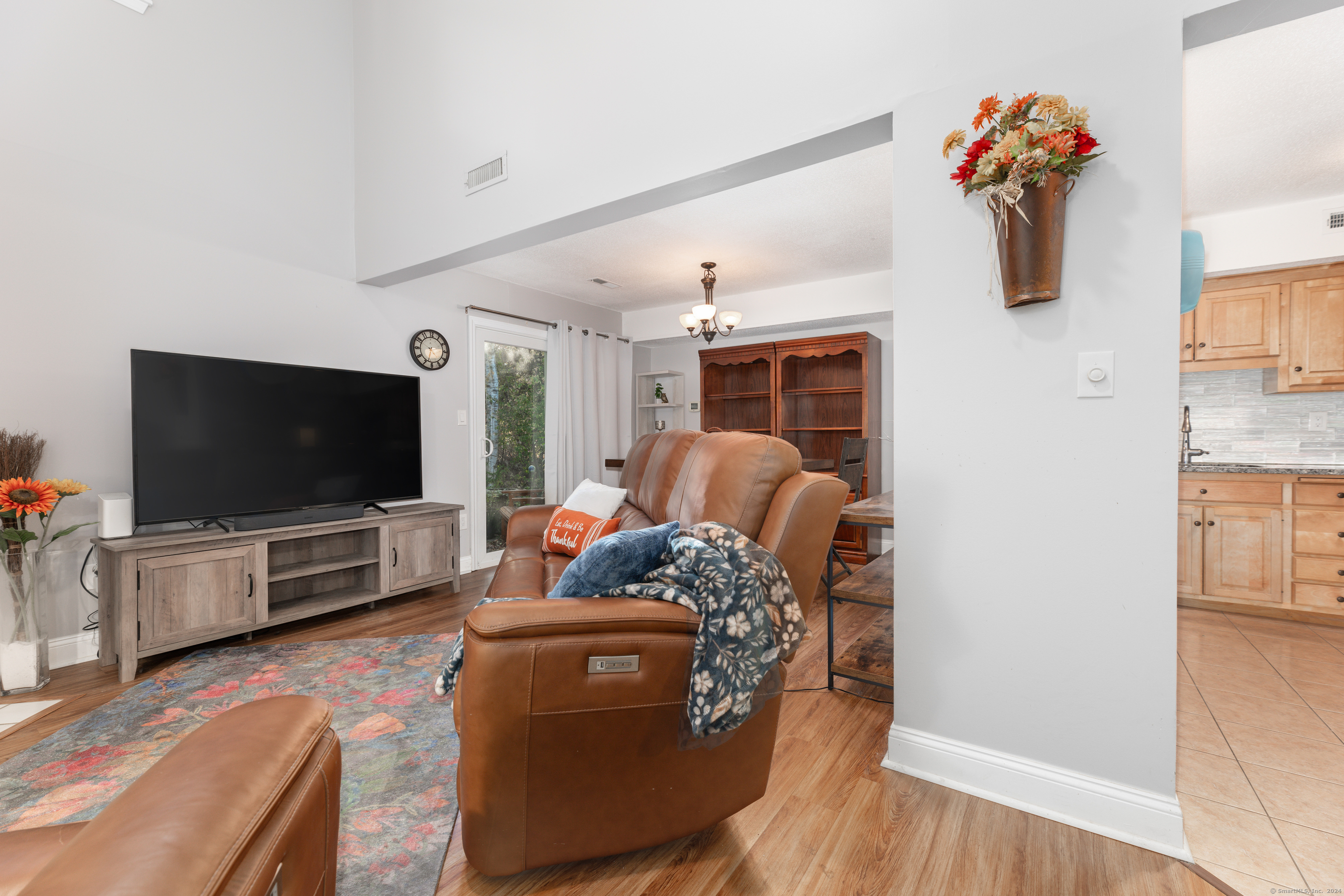 190 Tomlinson Avenue APT 10B