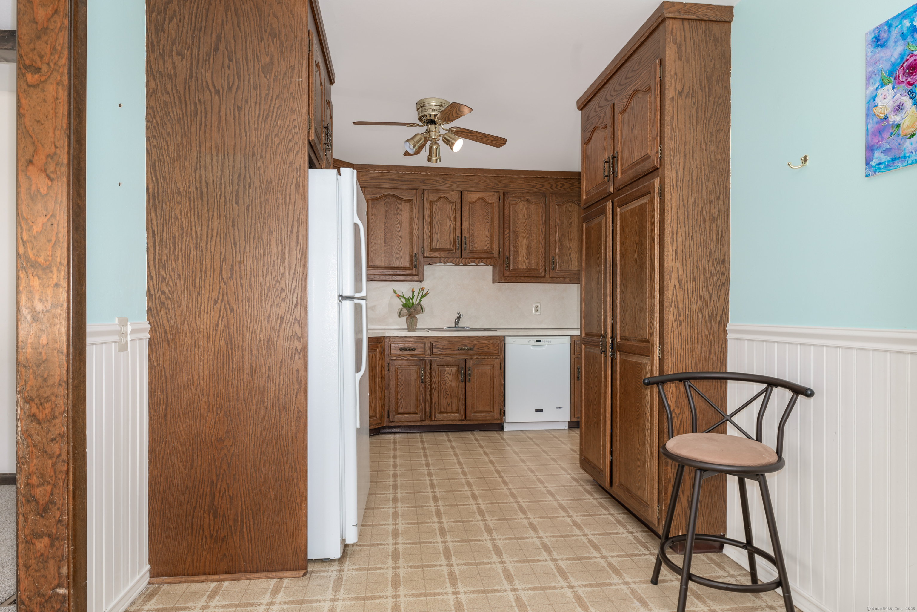 371 Pondview Drive