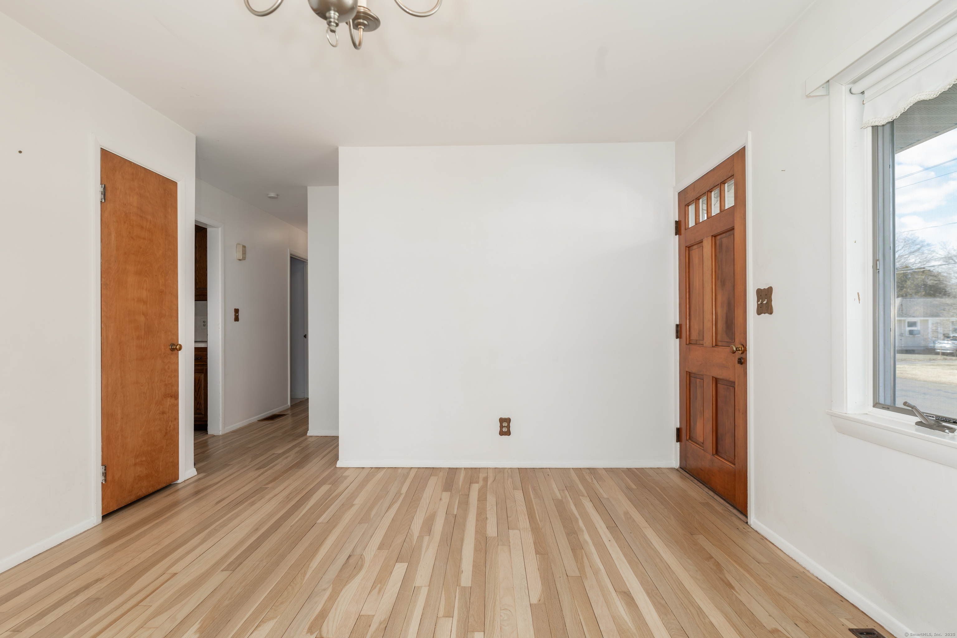371 Pondview Drive