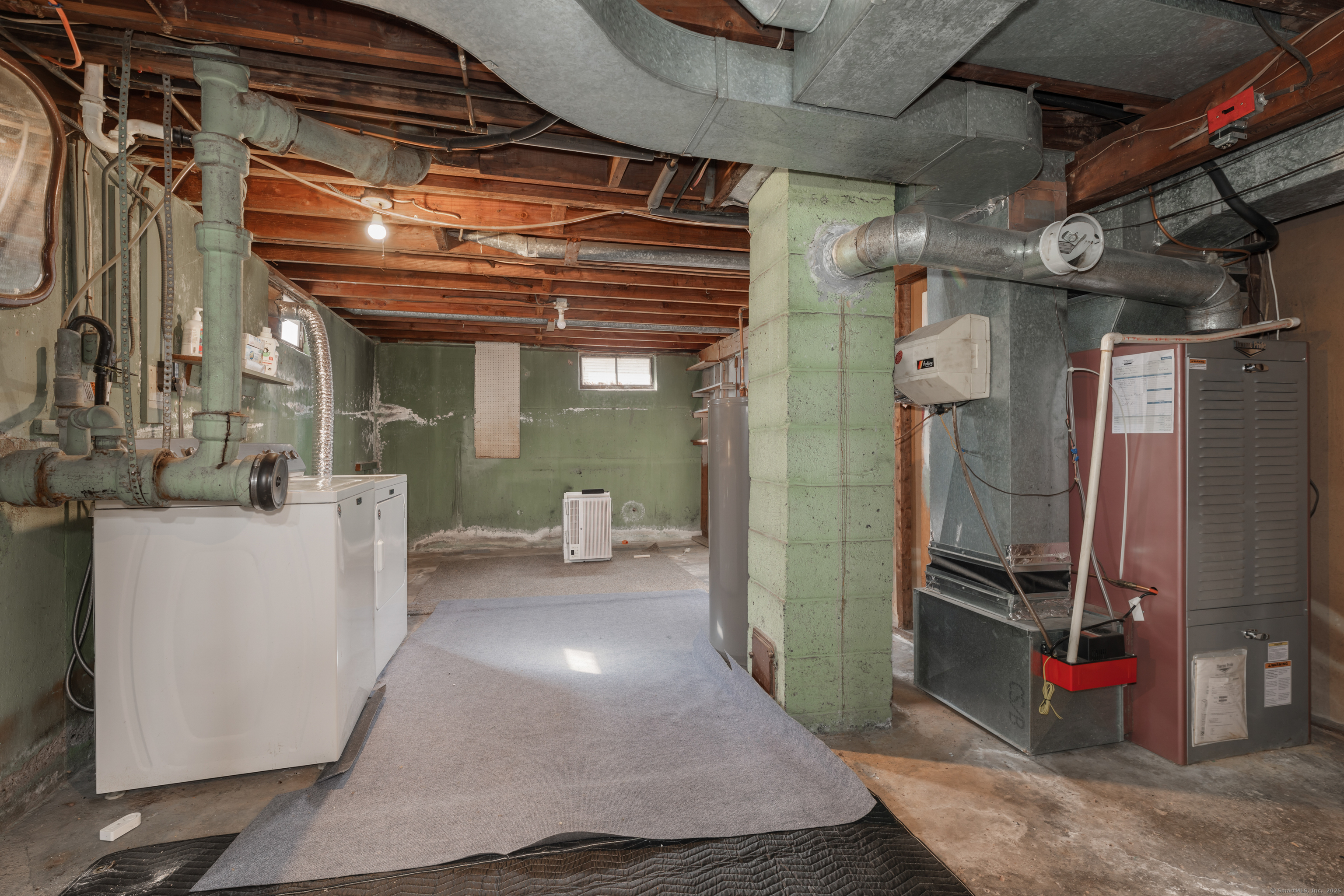 371 Pondview Drive
