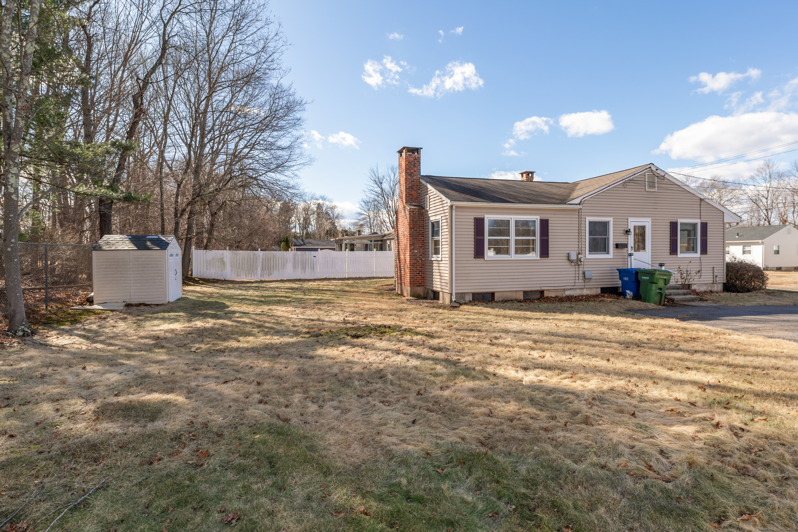 371 Pondview Drive