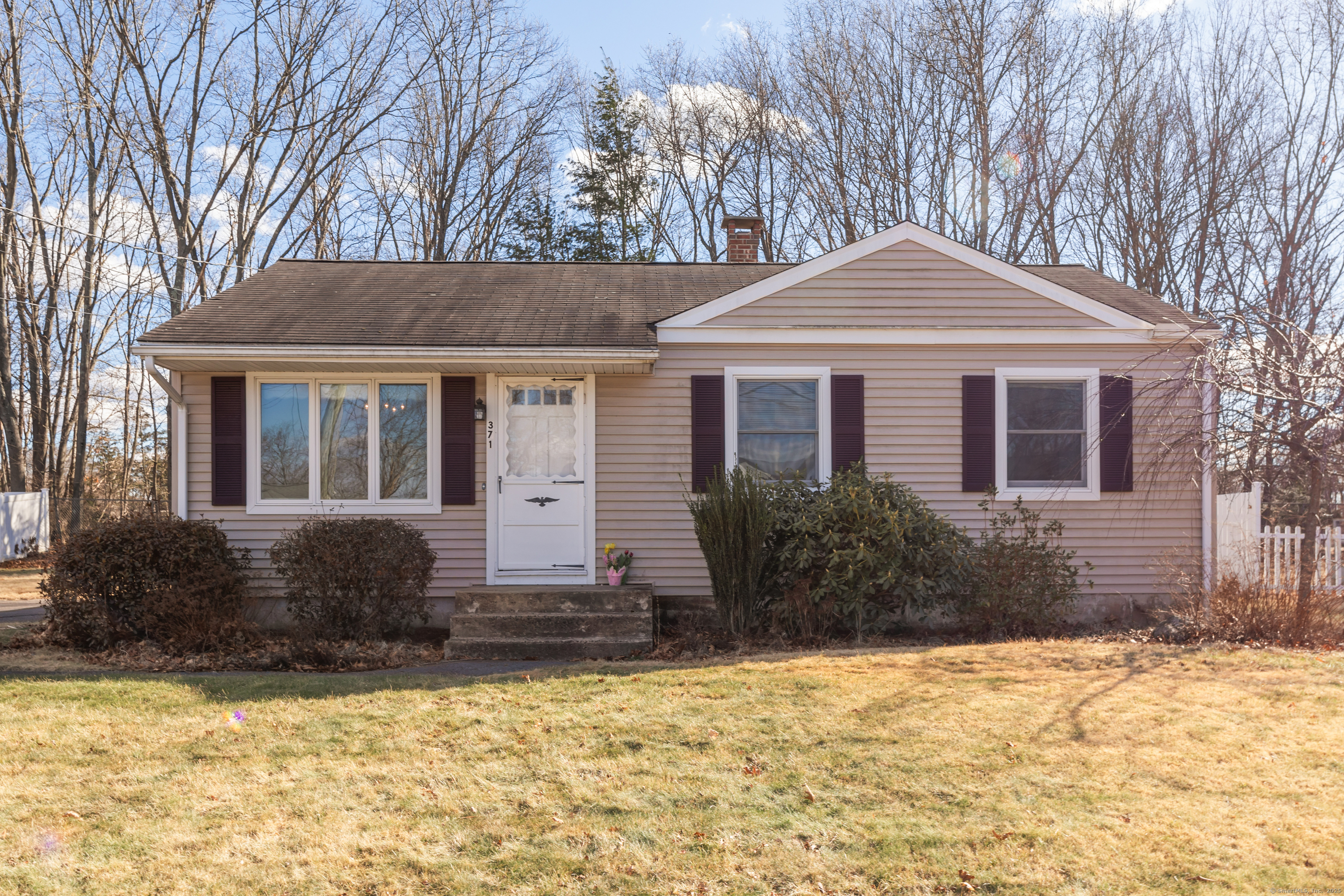 371 Pondview Drive