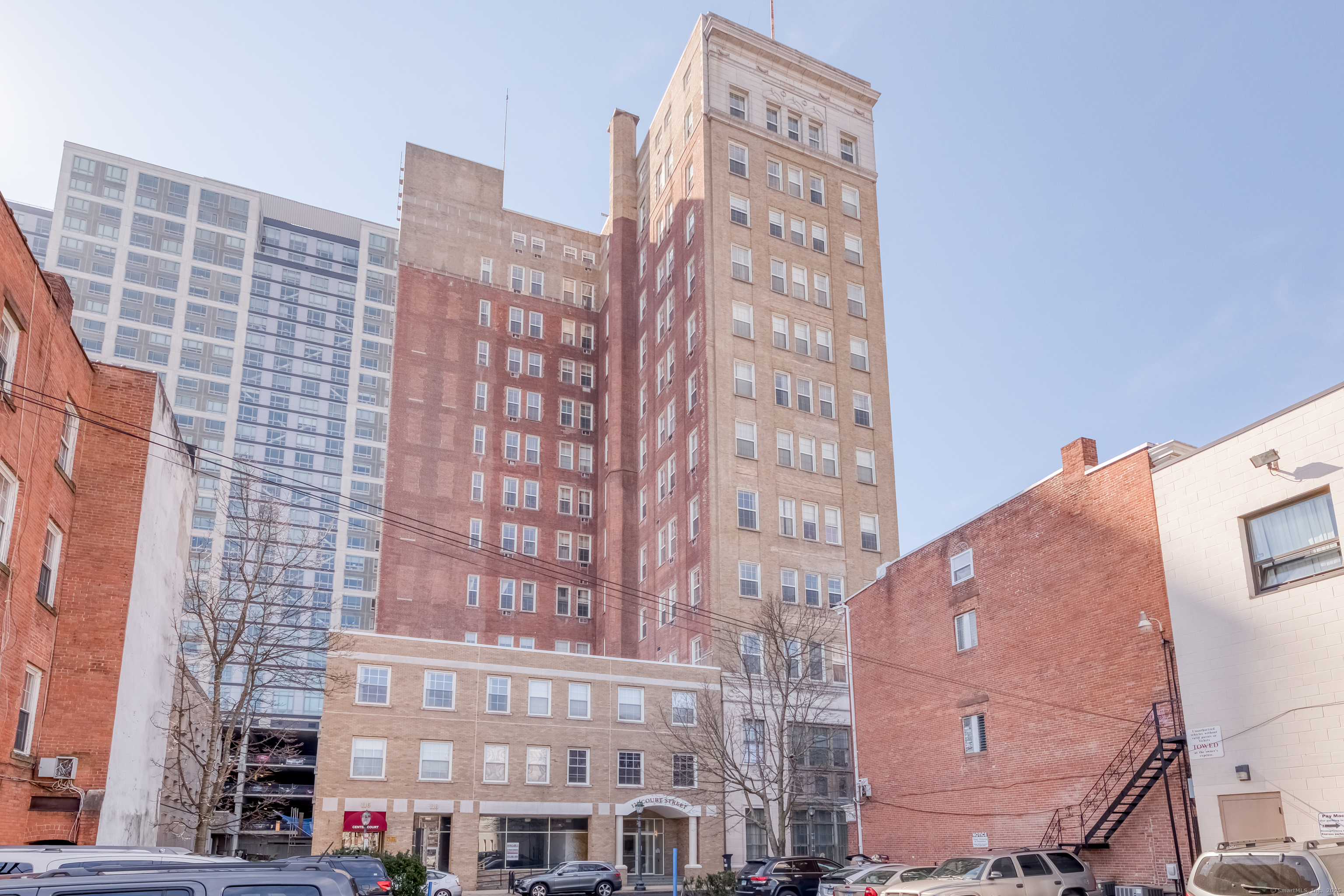 124 Court Street 405