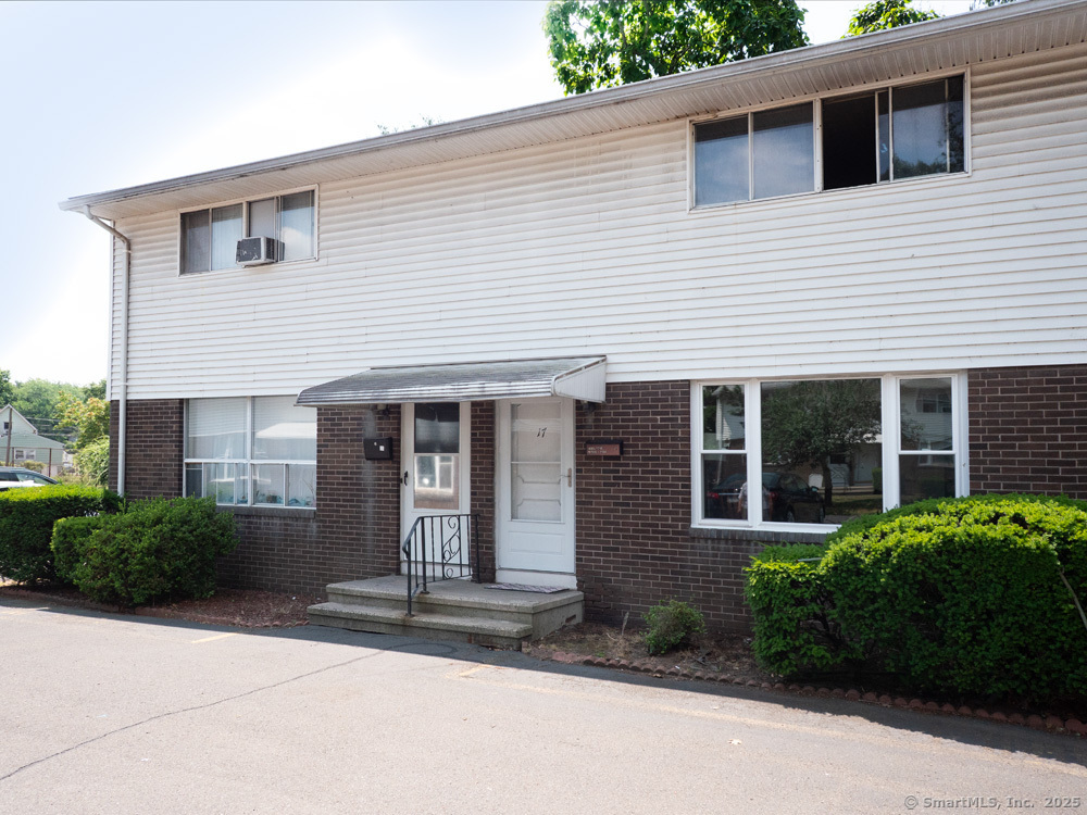 466 Middletown Avenue 17