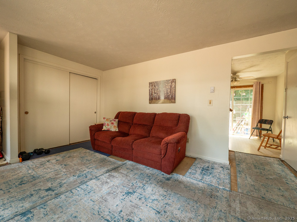 466 Middletown Avenue 17