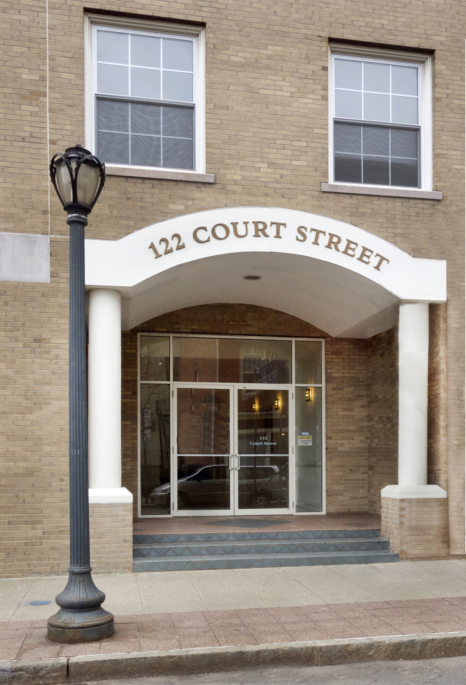 124 Court Street 8