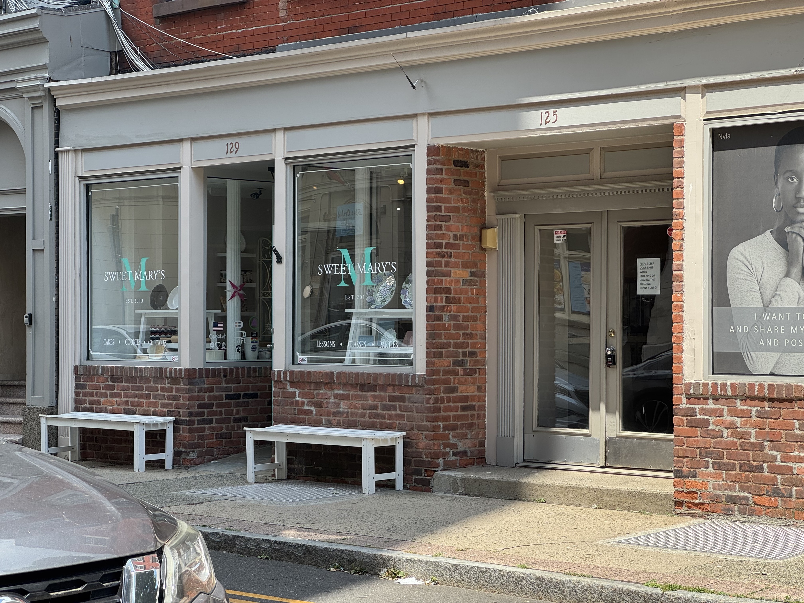124 Court Street 8