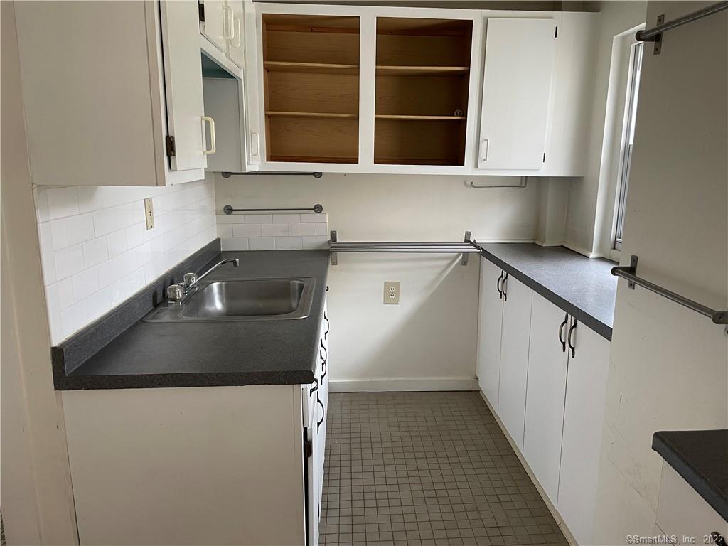 191 Saint John Street 2 B