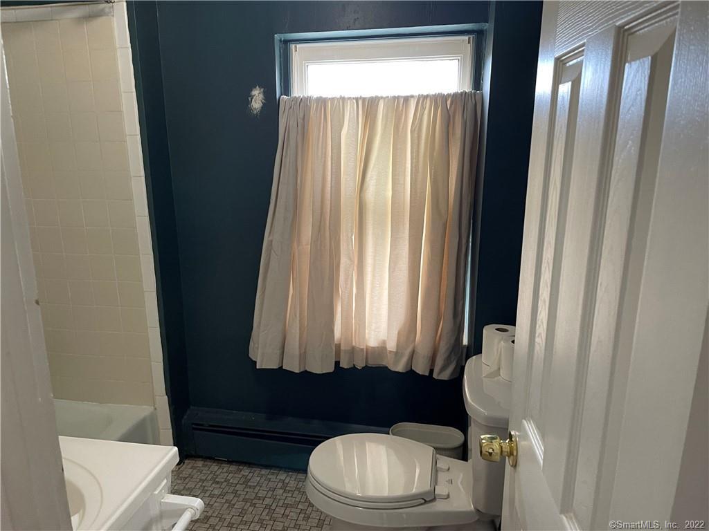 191 Saint John Street 2 B
