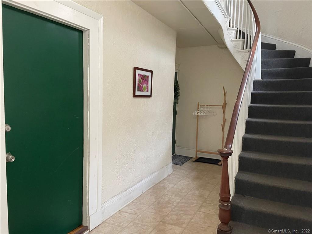191 Saint John Street 2 B