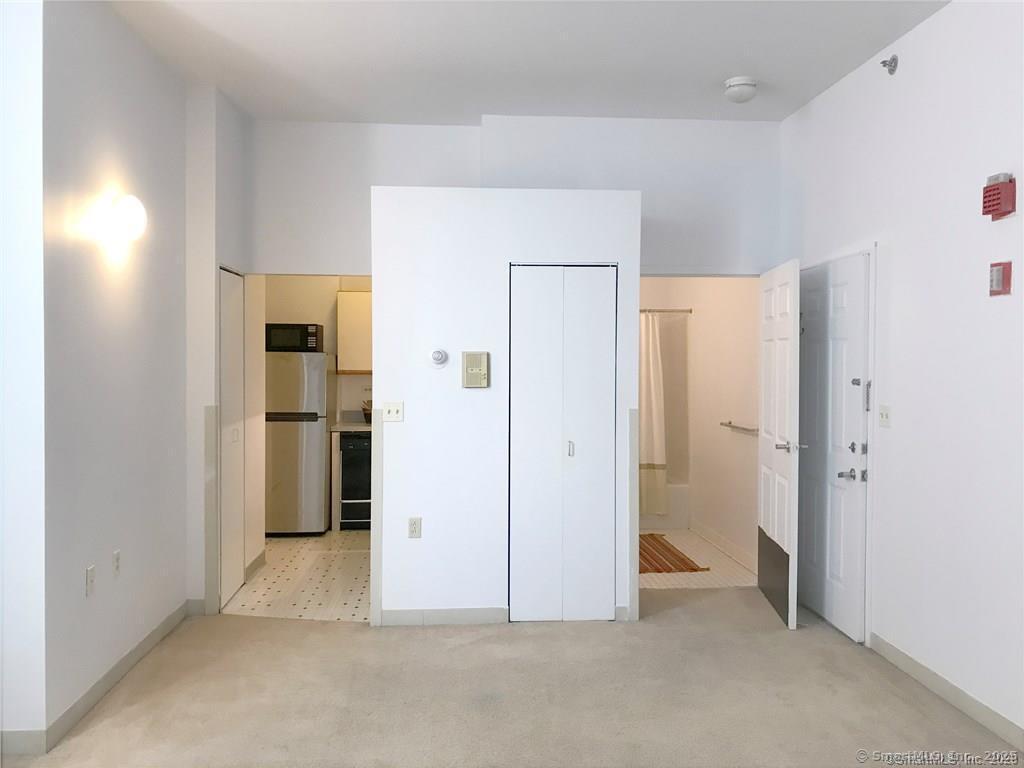 124 Court Street 405