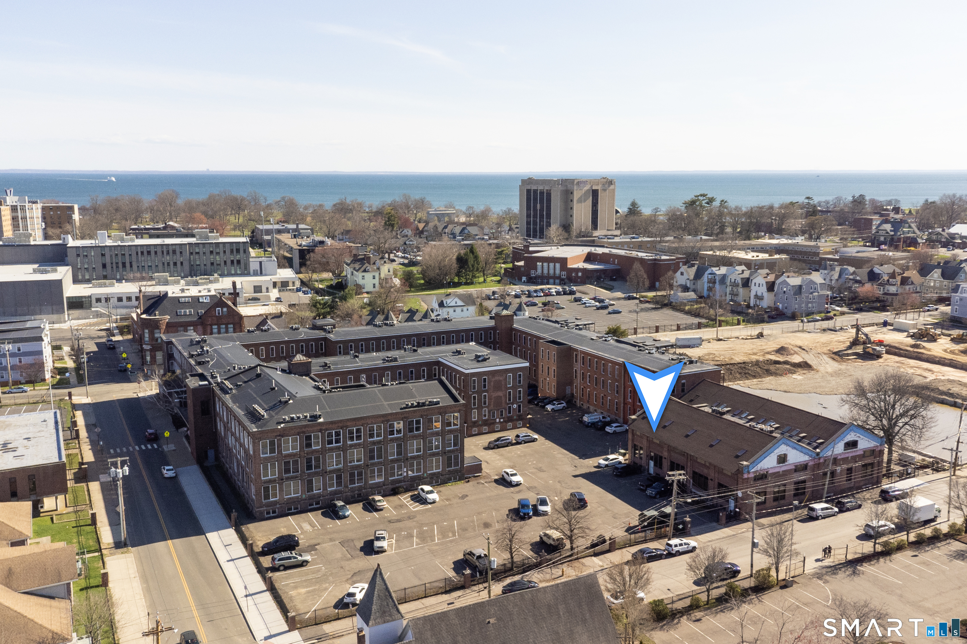 325 Lafayette Street 9105