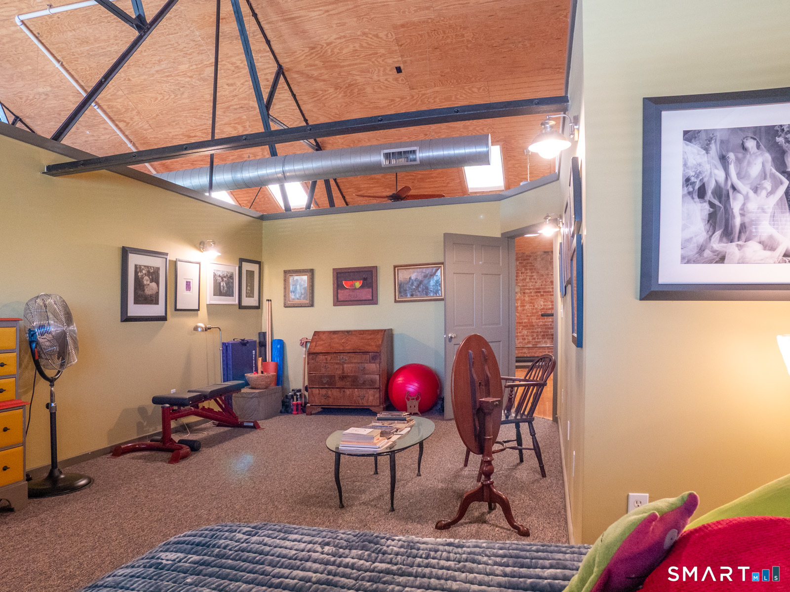 325 Lafayette Street 9105