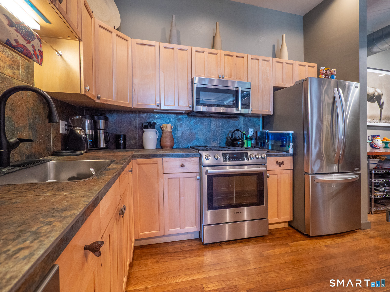 325 Lafayette Street 9105