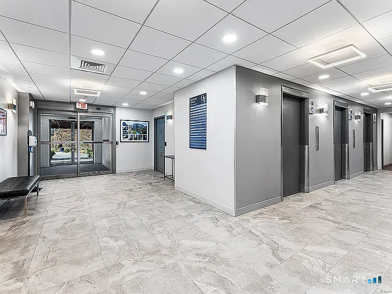 100 York Street 3F
