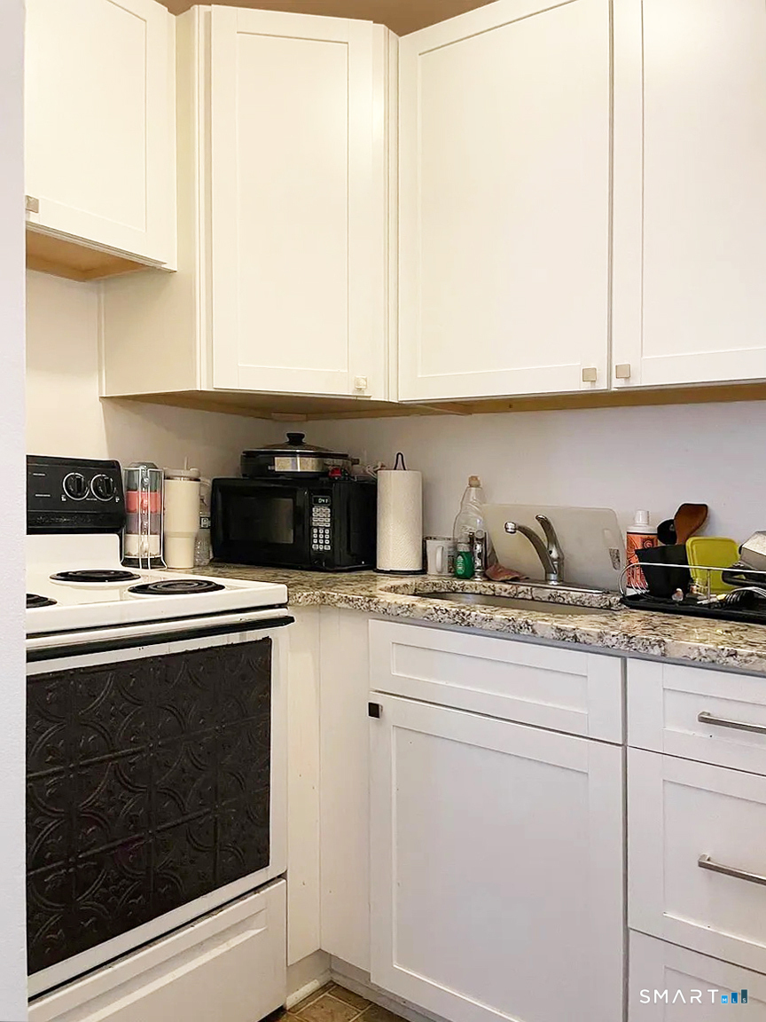 100 York Street 3F
