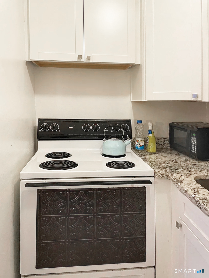 100 York Street 3F