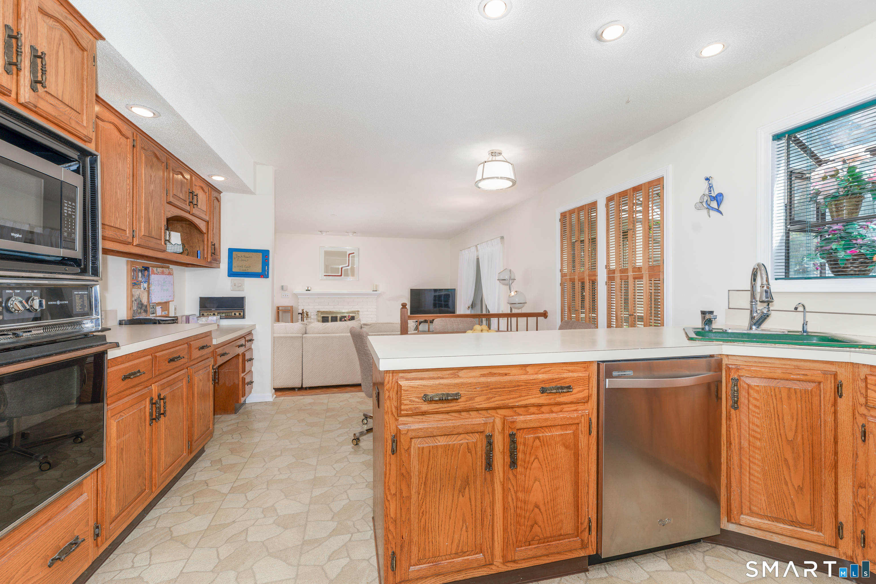 3 Racebrook Court