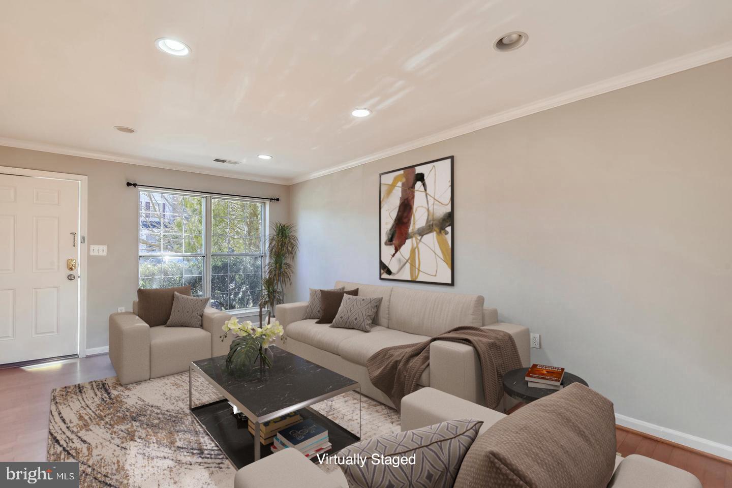 13102 Shadowbrook Ln