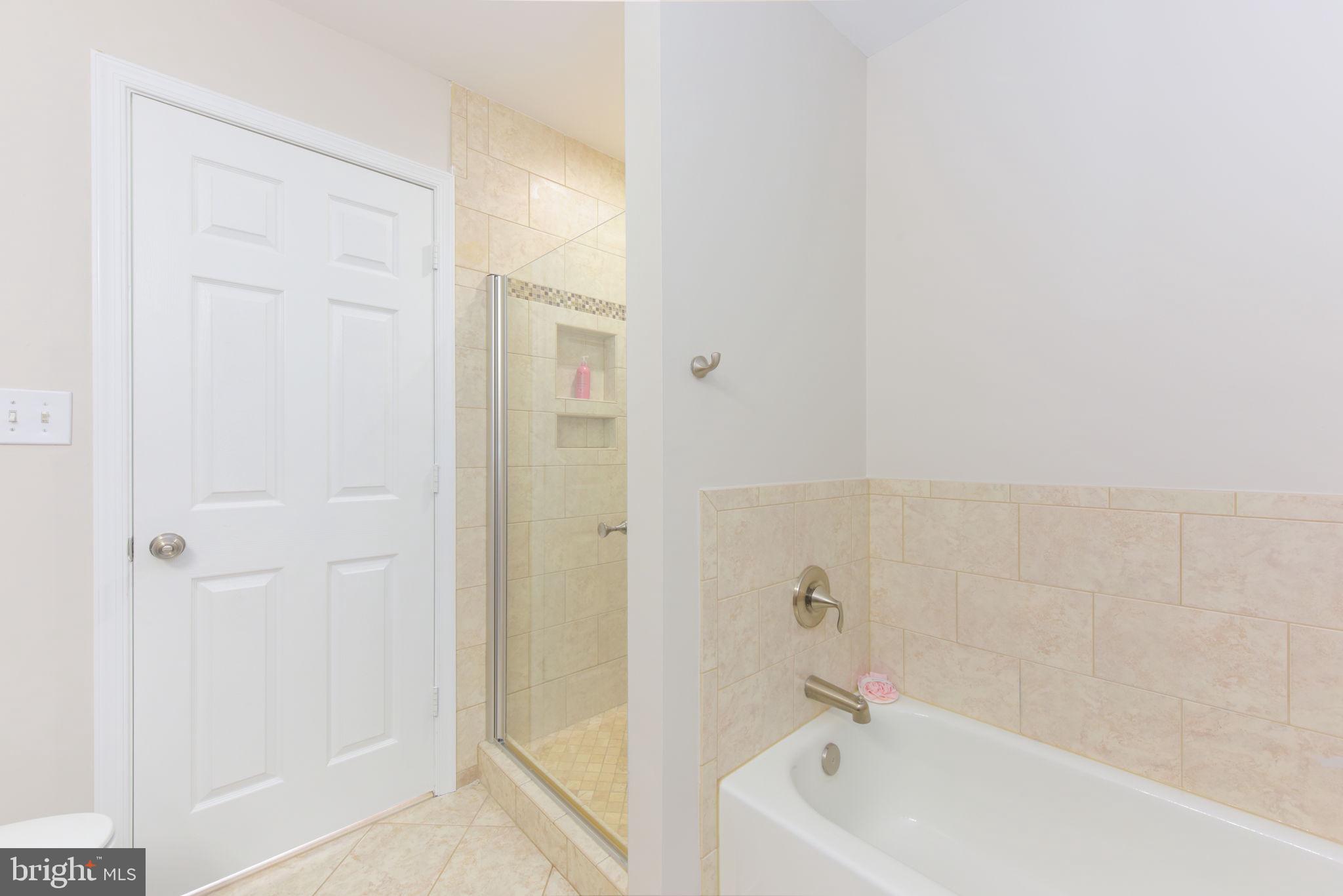 13102 Shadowbrook Ln
