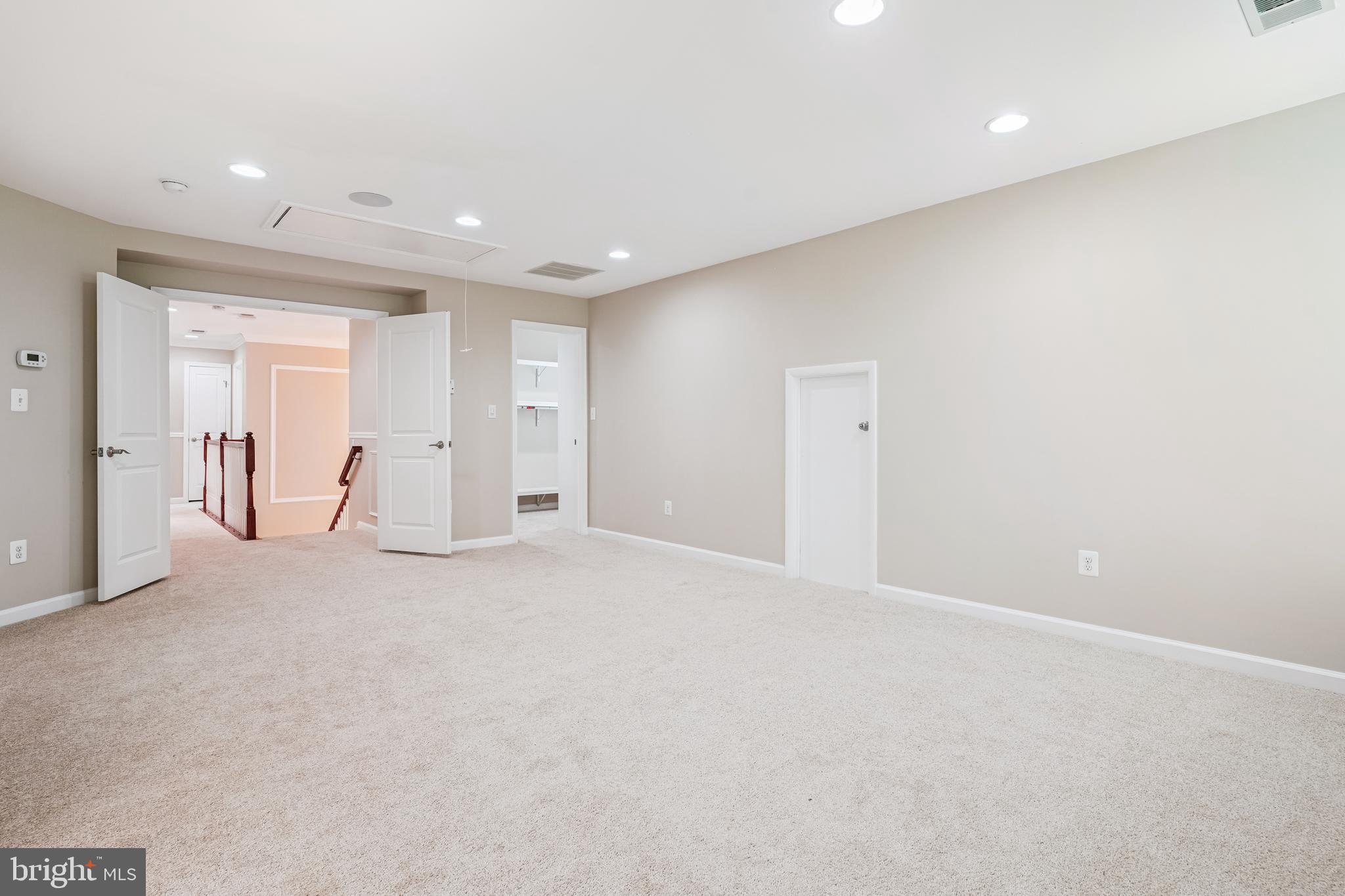 4614 Kling Dr