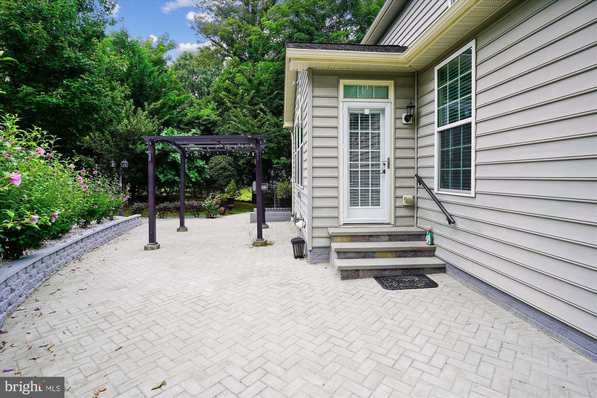 4614 Kling Dr