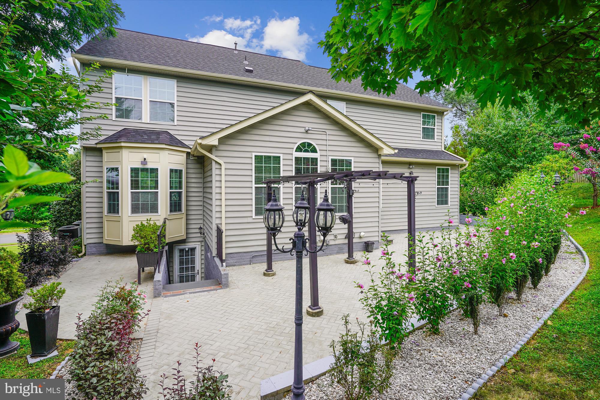 4614 Kling Dr