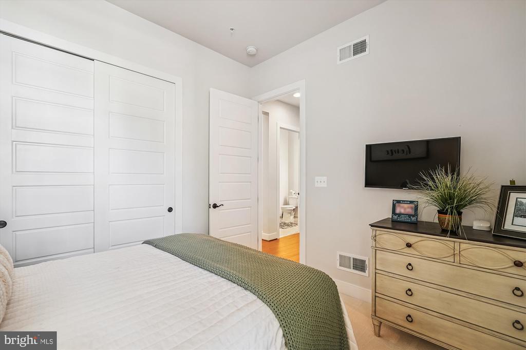 42751 Cushing Ter