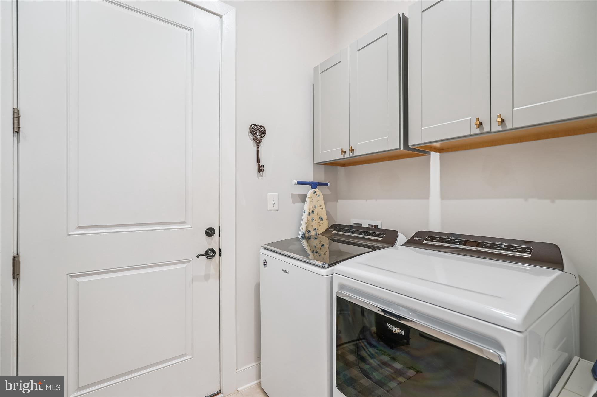 42751 Cushing Ter