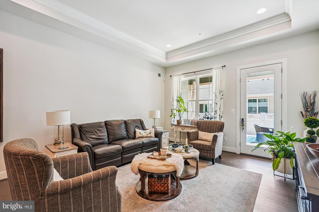42751 Cushing Ter