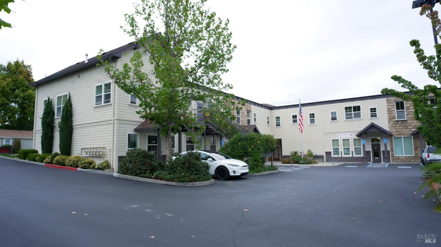 Geyserville Condominium