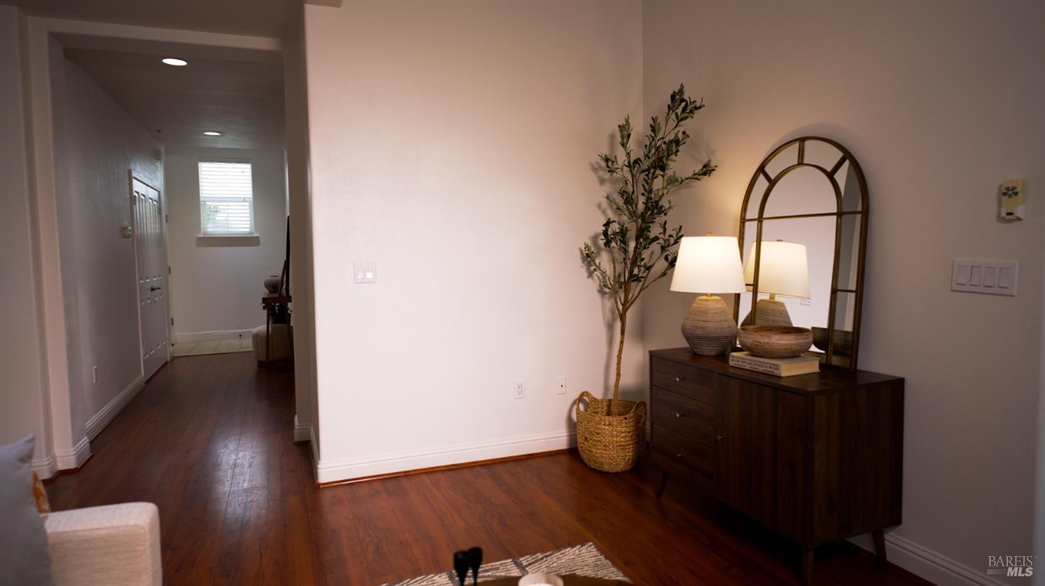 Geyserville Condominium