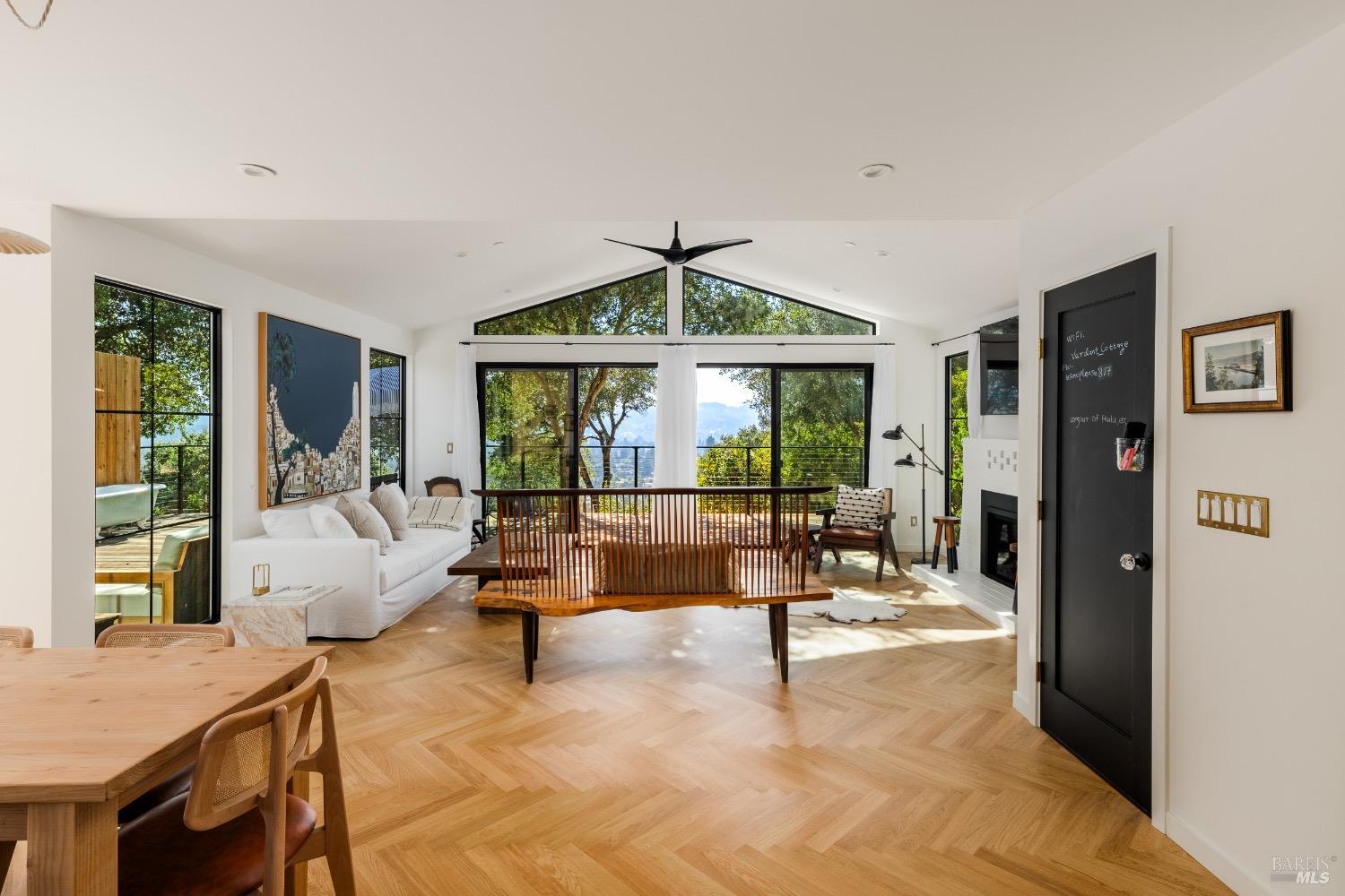 Quintessential Healdsburg Cottage