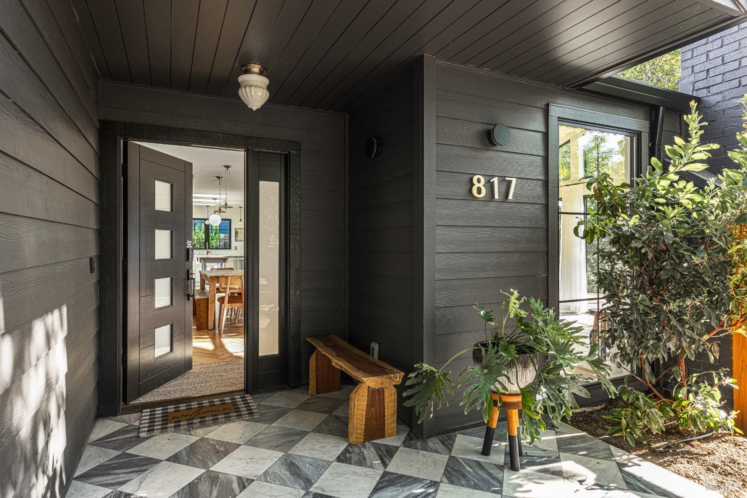 Quintessential Healdsburg Cottage