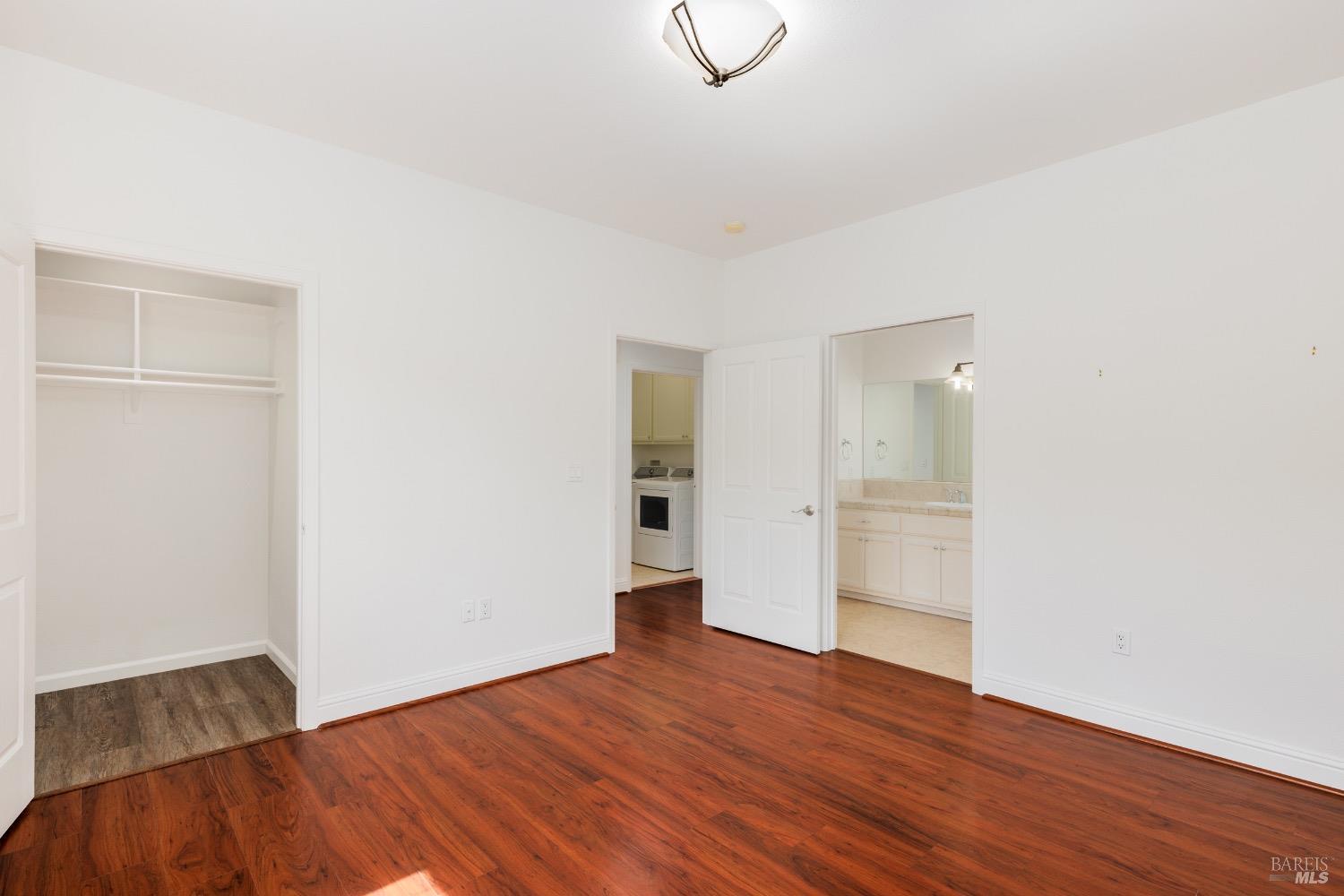 Downtown Geyserville Condominium 