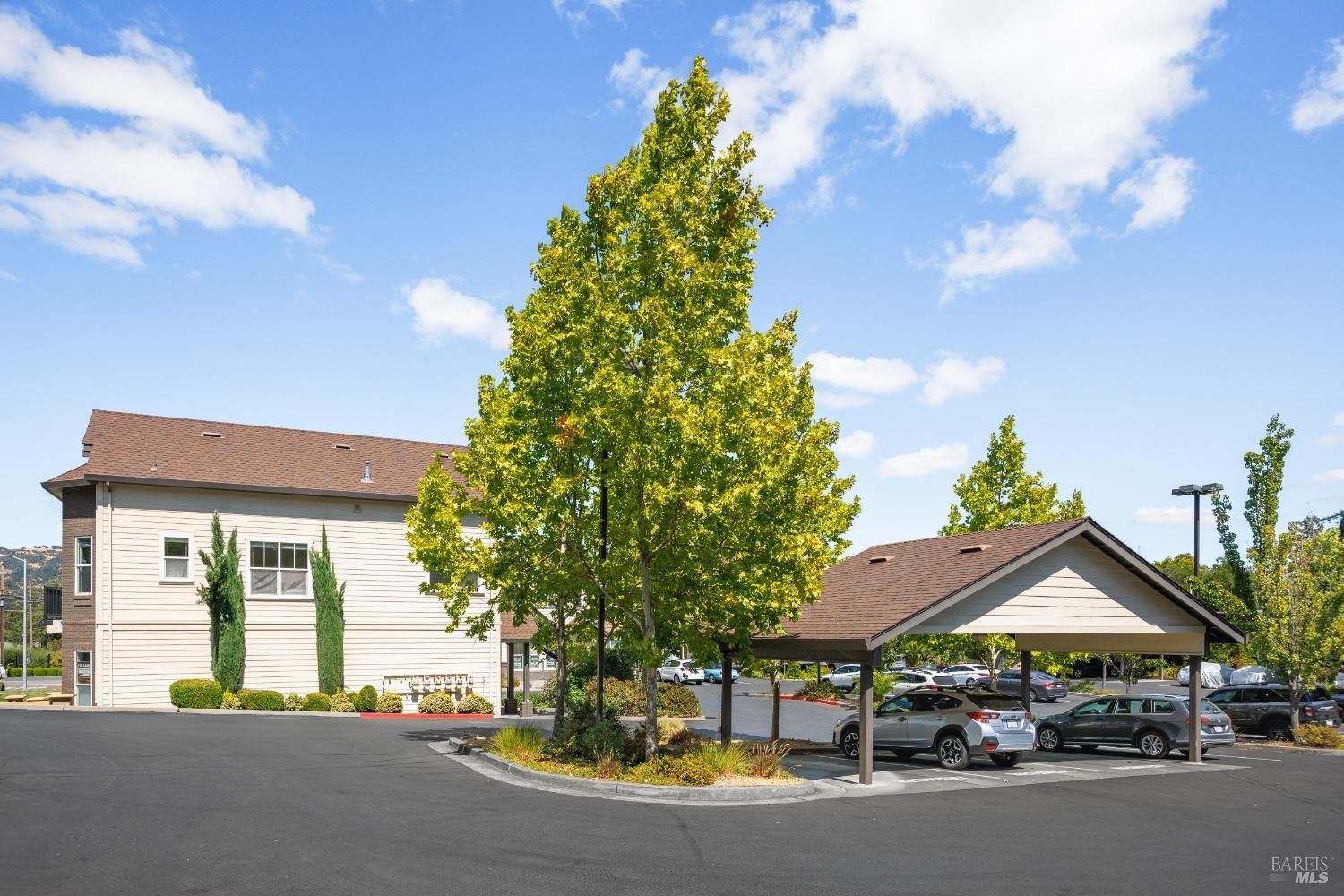 Downtown Geyserville Condominium 