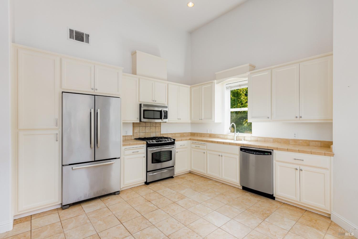 Downtown Geyserville Condominium 