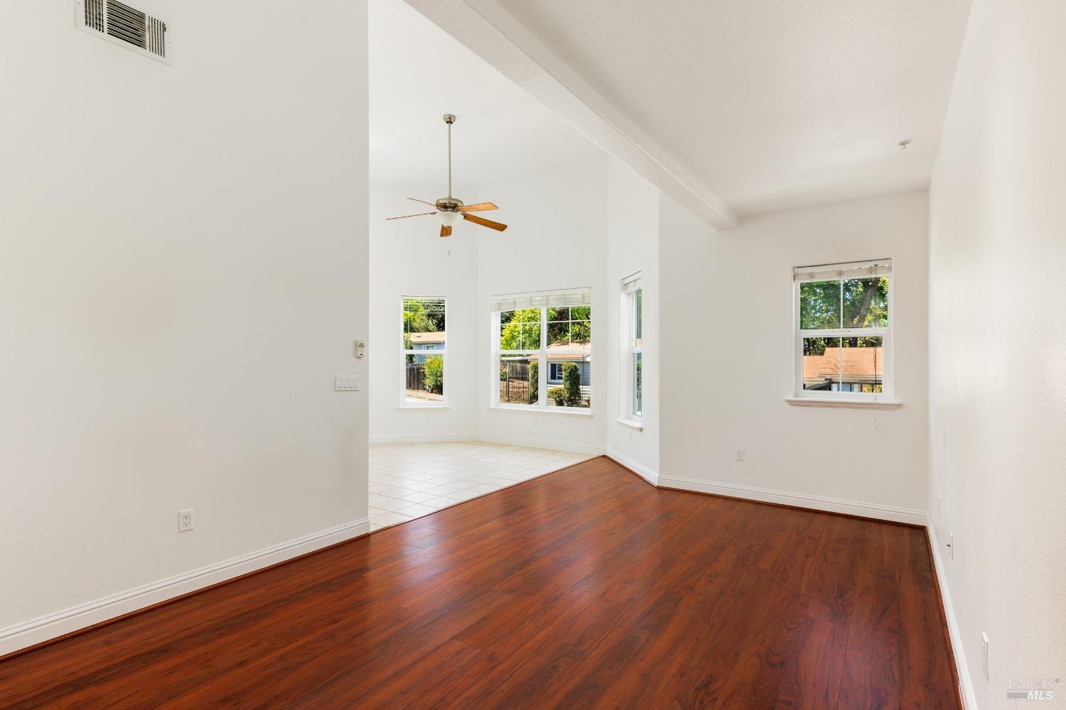 Downtown Geyserville Condominium 