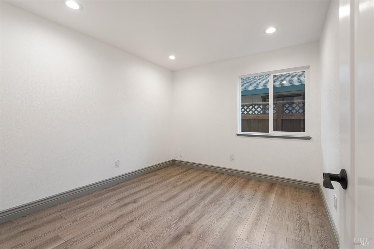 129 Presidential Cir