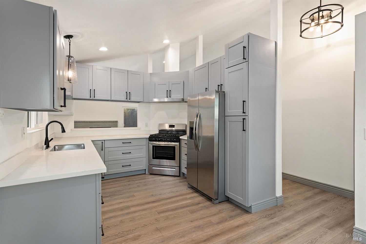 129 Presidential Cir