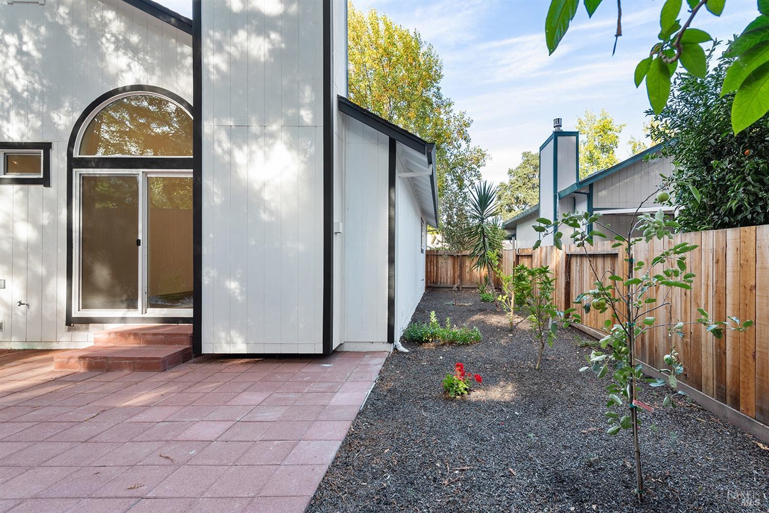 129 Presidential Cir