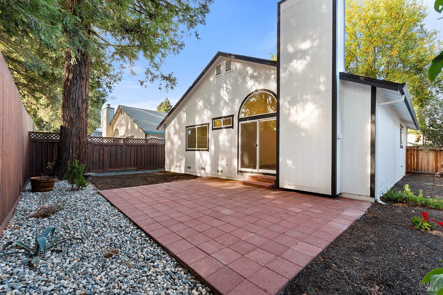 129 Presidential Cir