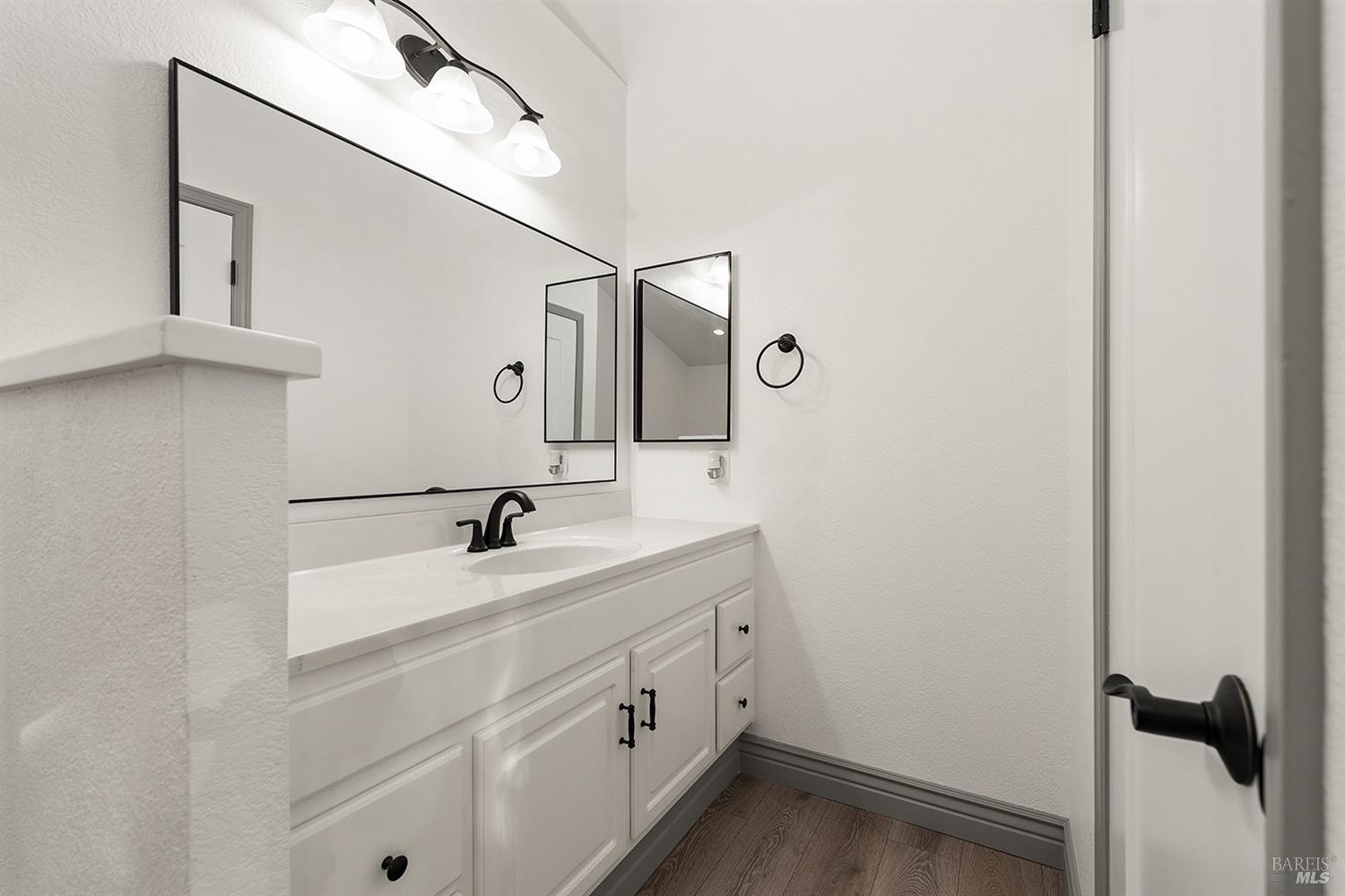 129 Presidential Cir